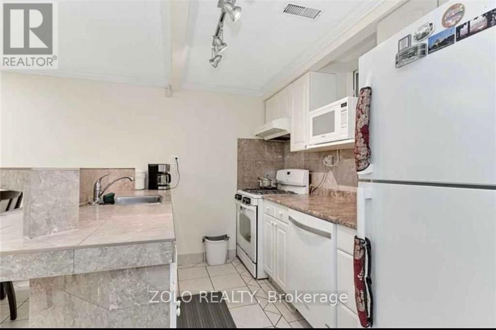 LOWER - 1 GARROW DRIVE W