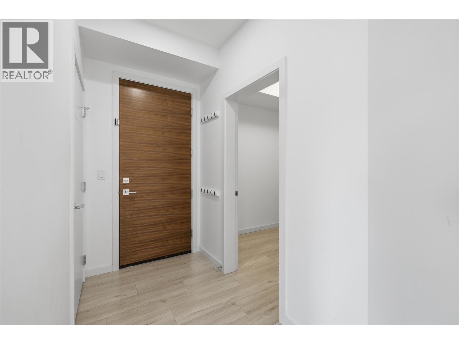 1405 SPRINGHILL Drive Unit# 2103