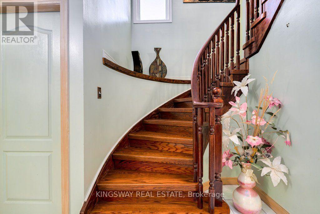 501 Ashprior Avenue, Mississauga, Ontario L5R 3N1 - Photo 21 - W13866810