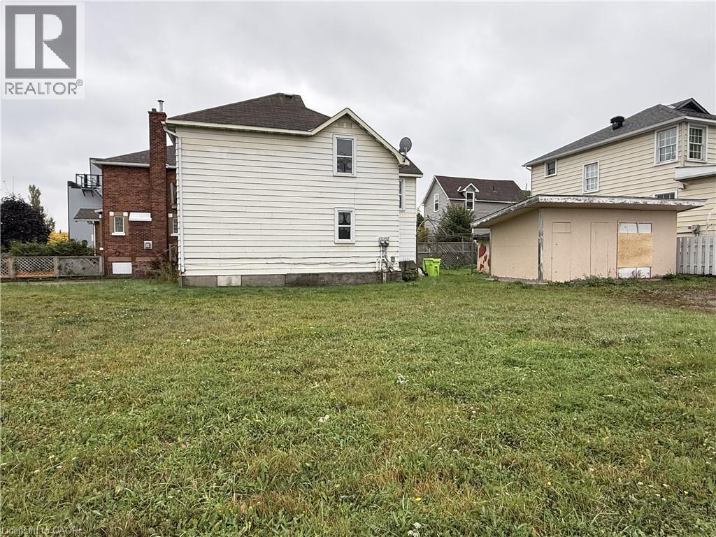 169 Huron Street, Sault Ste. Marie, Ontario  P6A 1R2 - Photo 4 - 40869836
