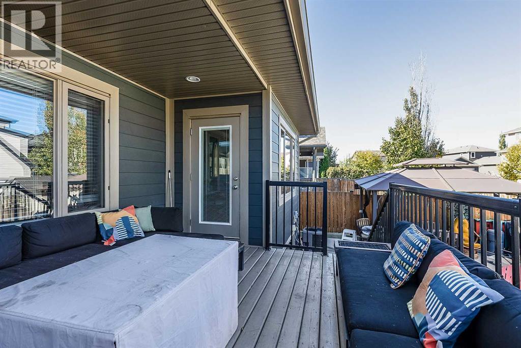 588 Vista Drive SE