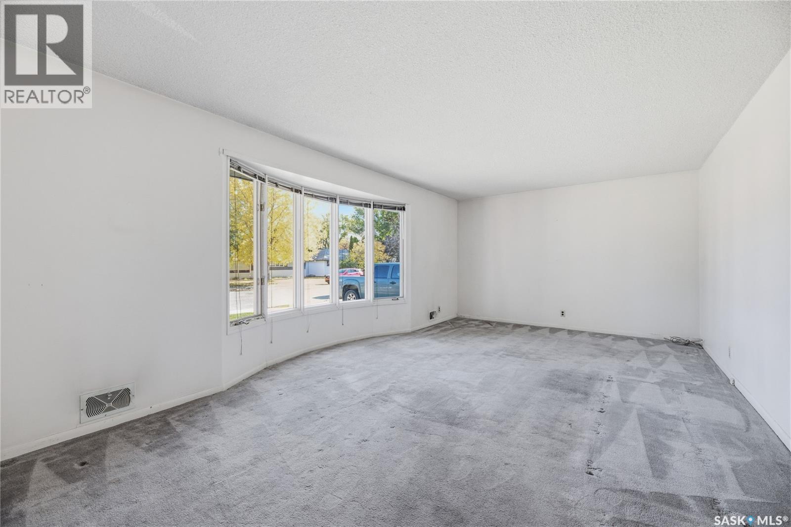 2522 William Avenue, Saskatoon, Saskatchewan  S7J 1B3 - Photo 4 - SK050532