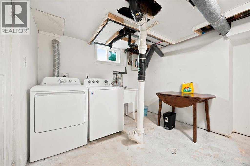 209 Felix Street, Sarnia, Ontario  N7T 5L4 - Photo 34 - 26024788