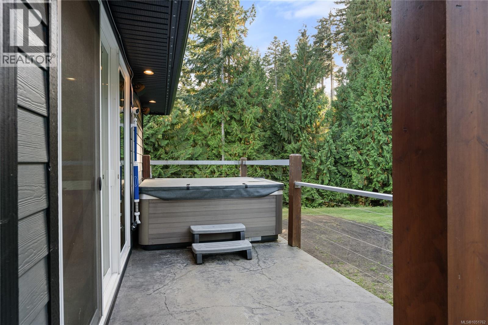 3349 Creekside Pl