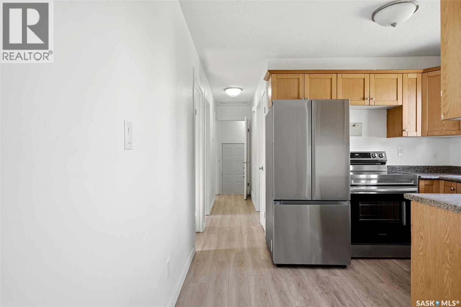1502 Grosvenor Street, Regina, Saskatchewan  S4N 4C6 - Photo 13 - SK050567