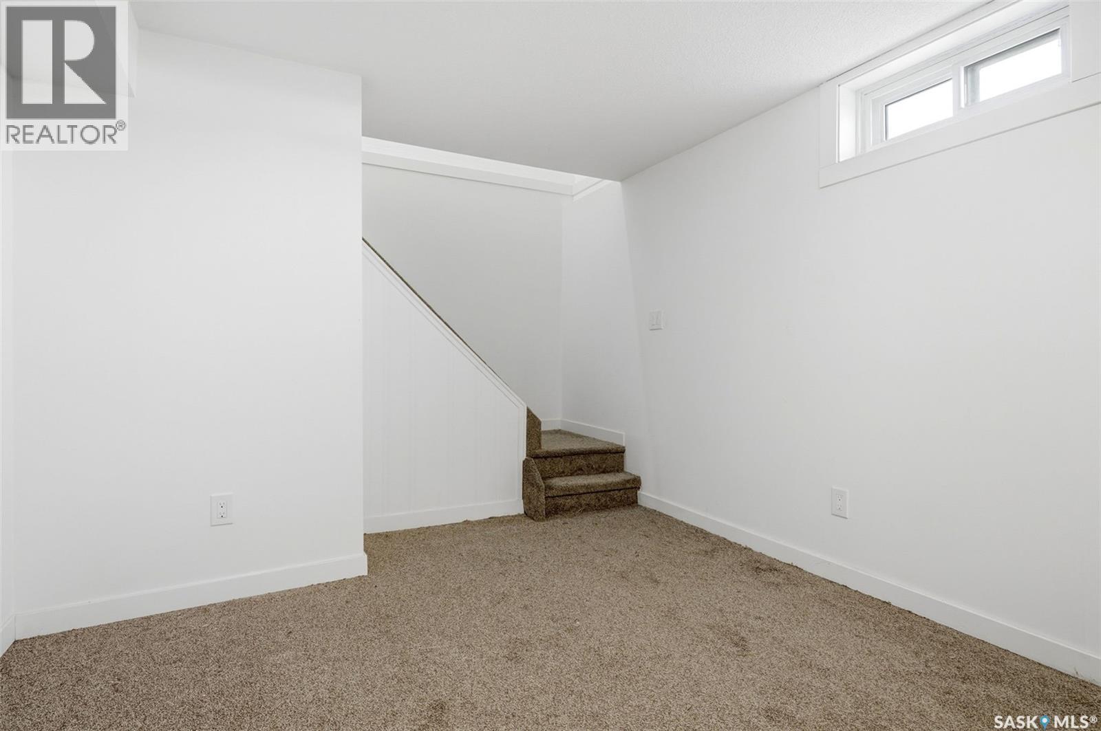 1502 Grosvenor Street, Regina, Saskatchewan  S4N 4C6 - Photo 19 - SK050567