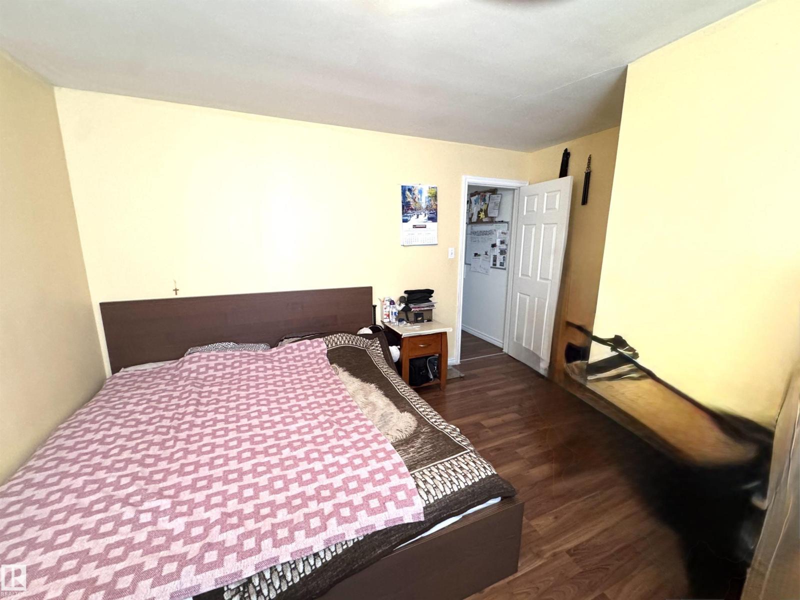 8108 124 AV NW