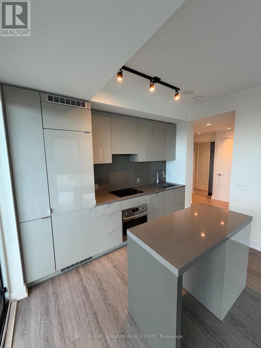 5710 - 7 Grenville Street, Toronto, Ontario  M4Y 0E9 - Photo 25 - C13873528