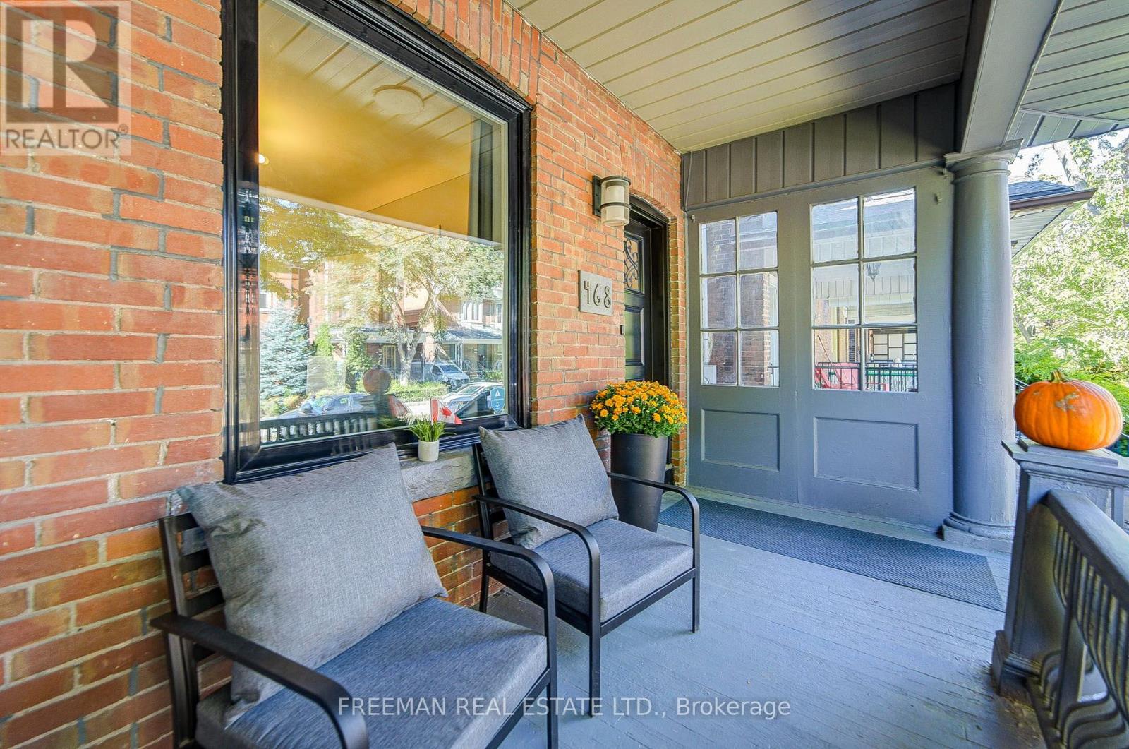 468 Markham Street, Toronto, Ontario  M6G 2L3 - Photo 3 - C13873598
