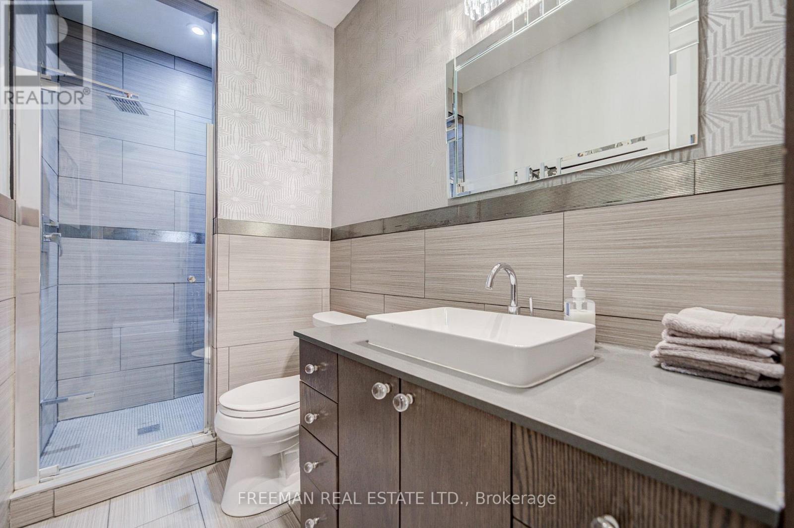 468 Markham Street, Toronto, Ontario  M6G 2L3 - Photo 32 - C13873598