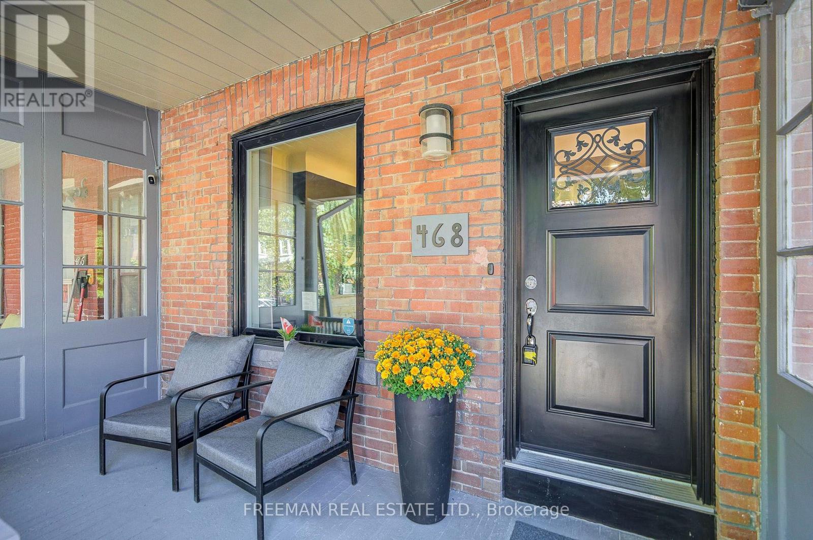 468 Markham Street, Toronto, Ontario  M6G 2L3 - Photo 4 - C13873598