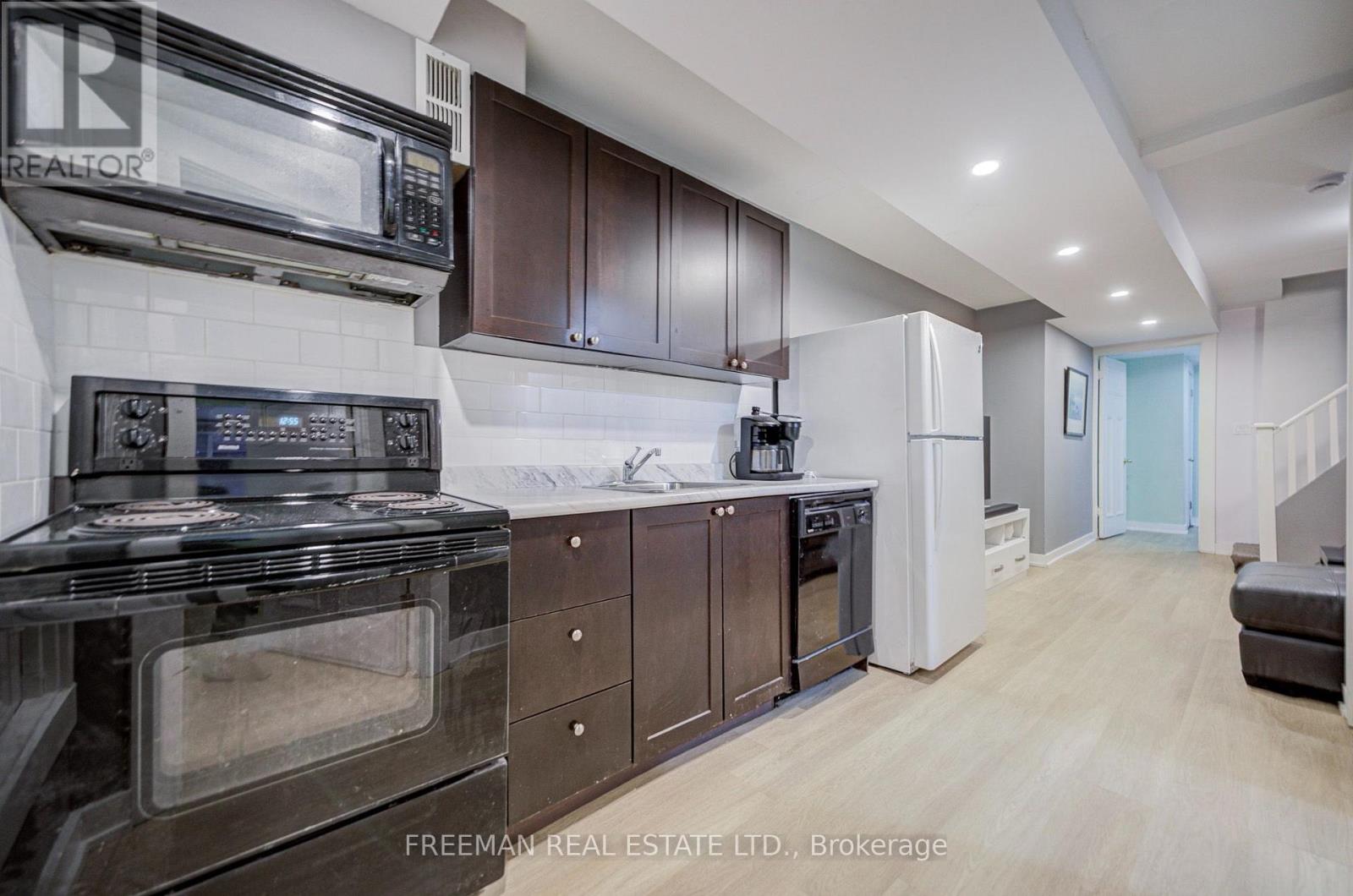 468 Markham Street, Toronto, Ontario  M6G 2L3 - Photo 43 - C13873598