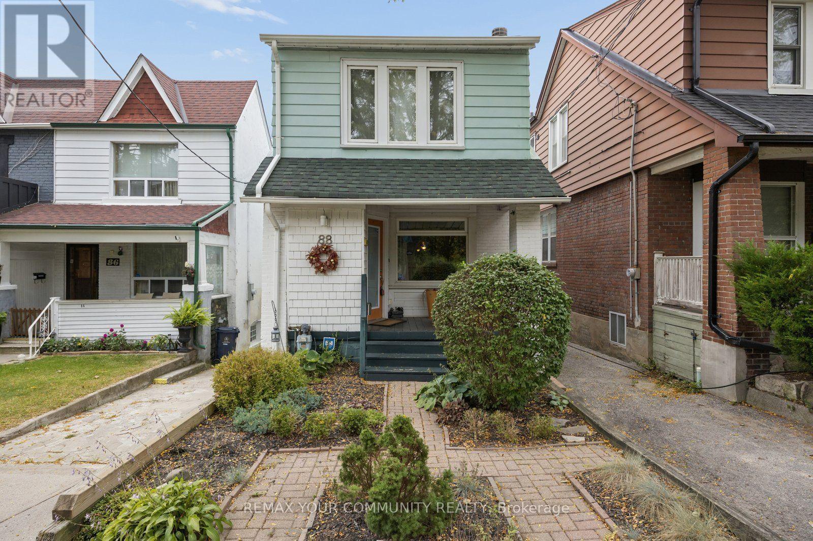 88 WEST LYNN AVENUE, Toronto, Ontario