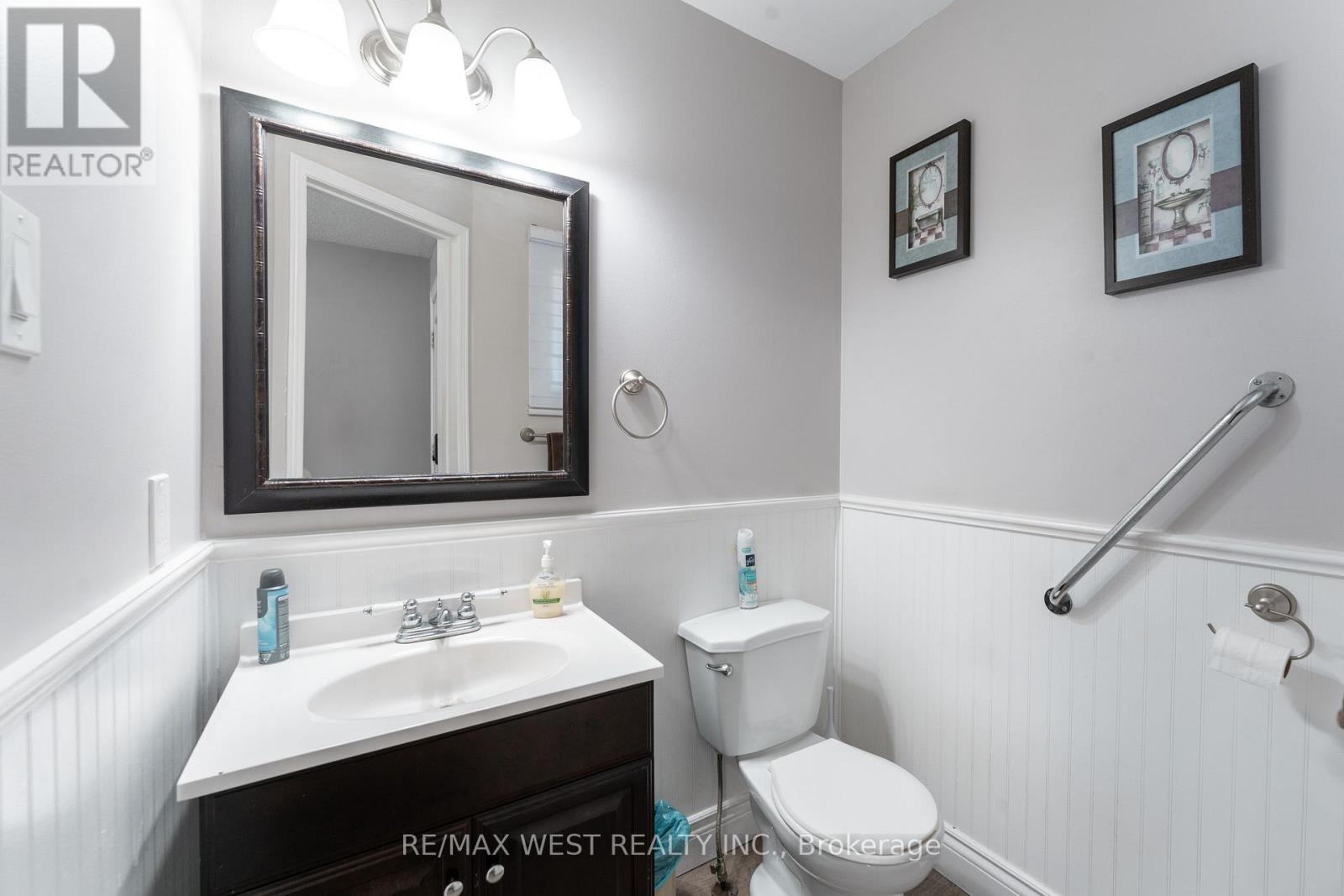 19 Moore Place, Barrie (Letitia Heights), Ontario  L4N 6N6 - Photo 13 - S13873532