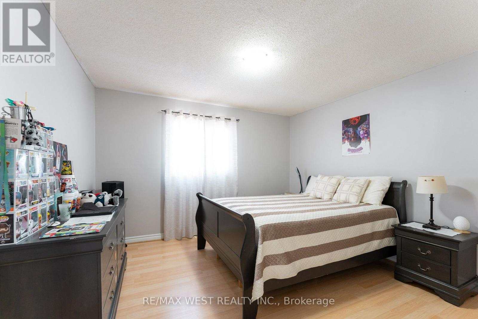 19 Moore Place, Barrie (Letitia Heights), Ontario  L4N 6N6 - Photo 14 - S13873532