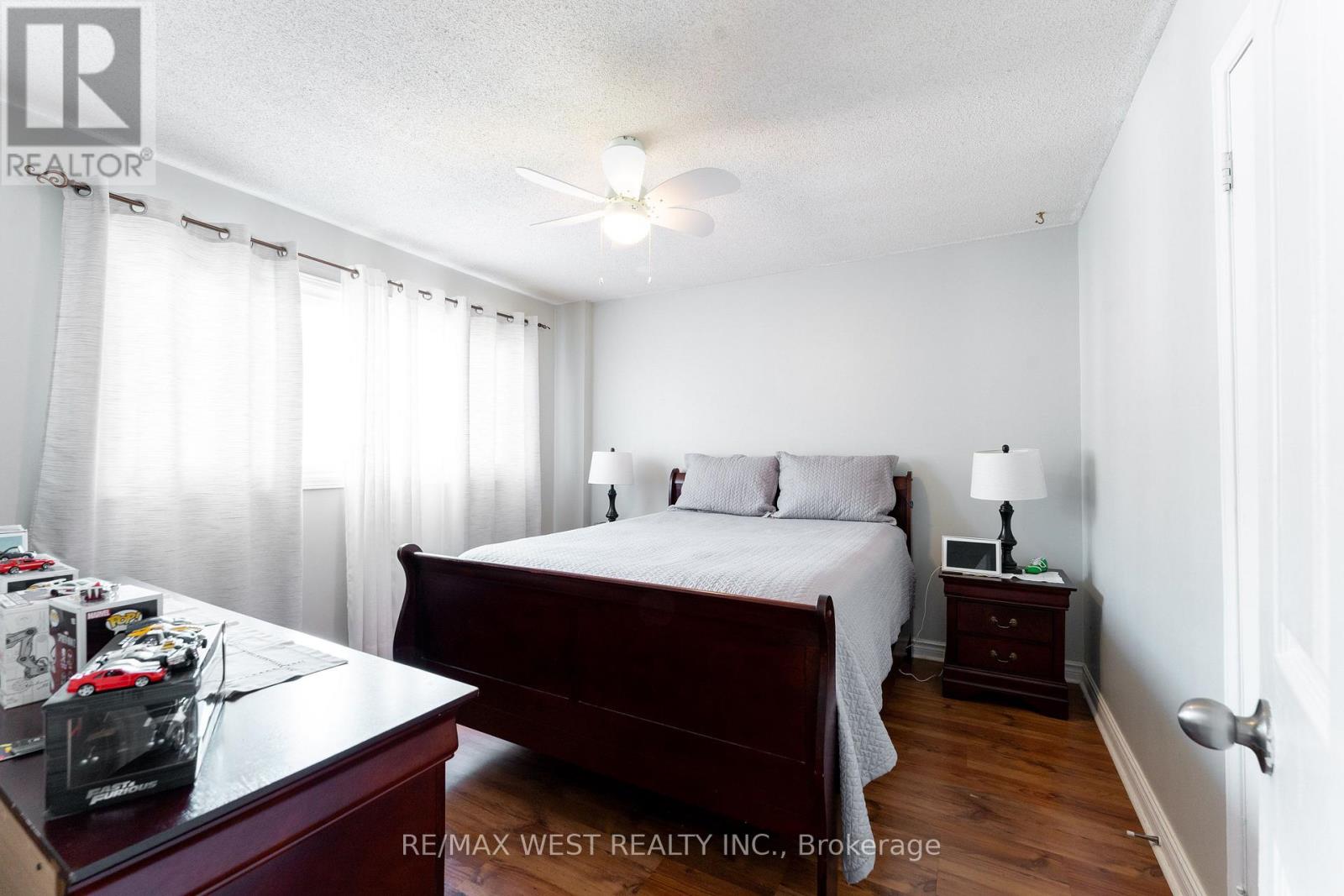 19 Moore Place, Barrie (Letitia Heights), Ontario  L4N 6N6 - Photo 16 - S13873532