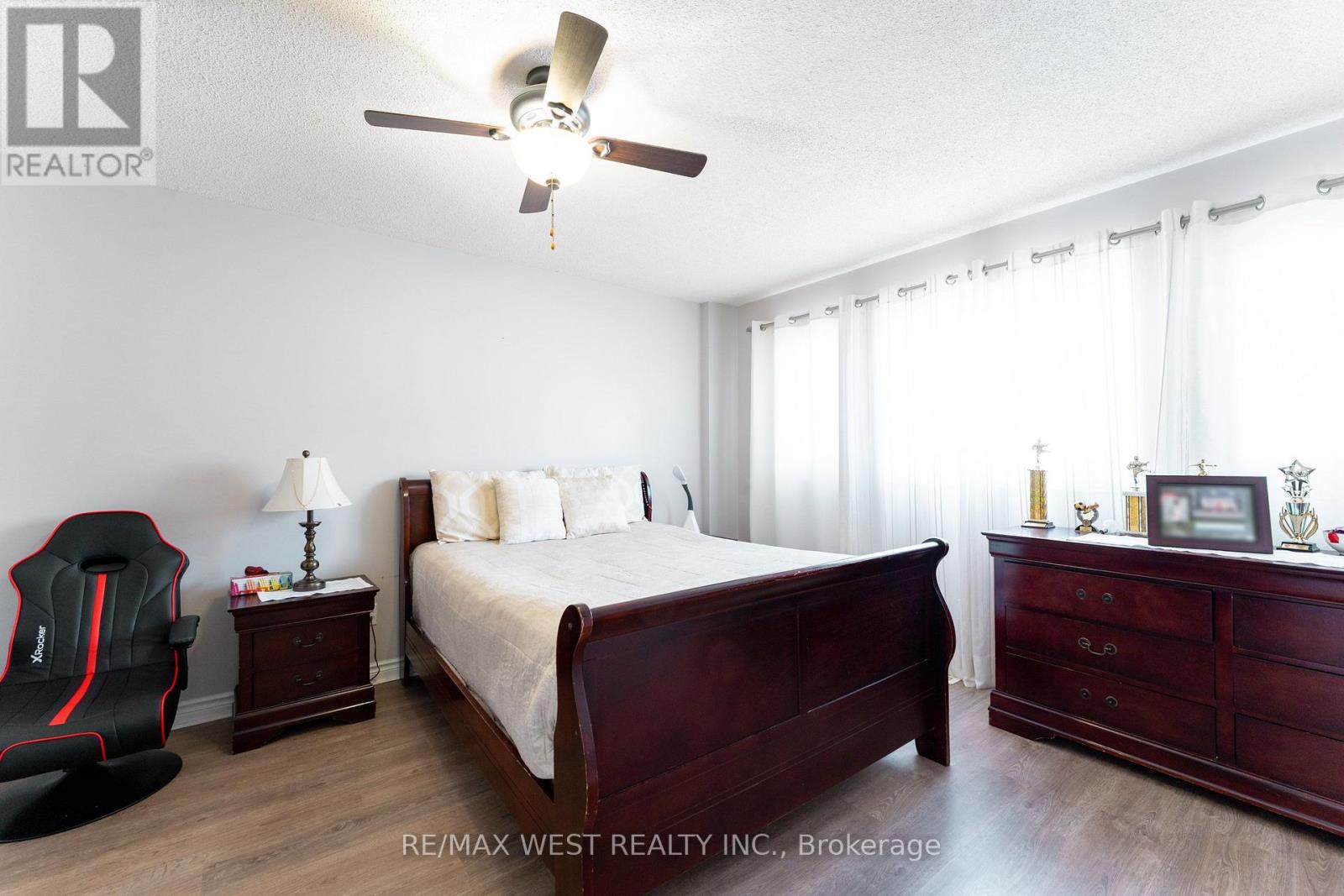 19 Moore Place, Barrie (Letitia Heights), Ontario  L4N 6N6 - Photo 17 - S13873532
