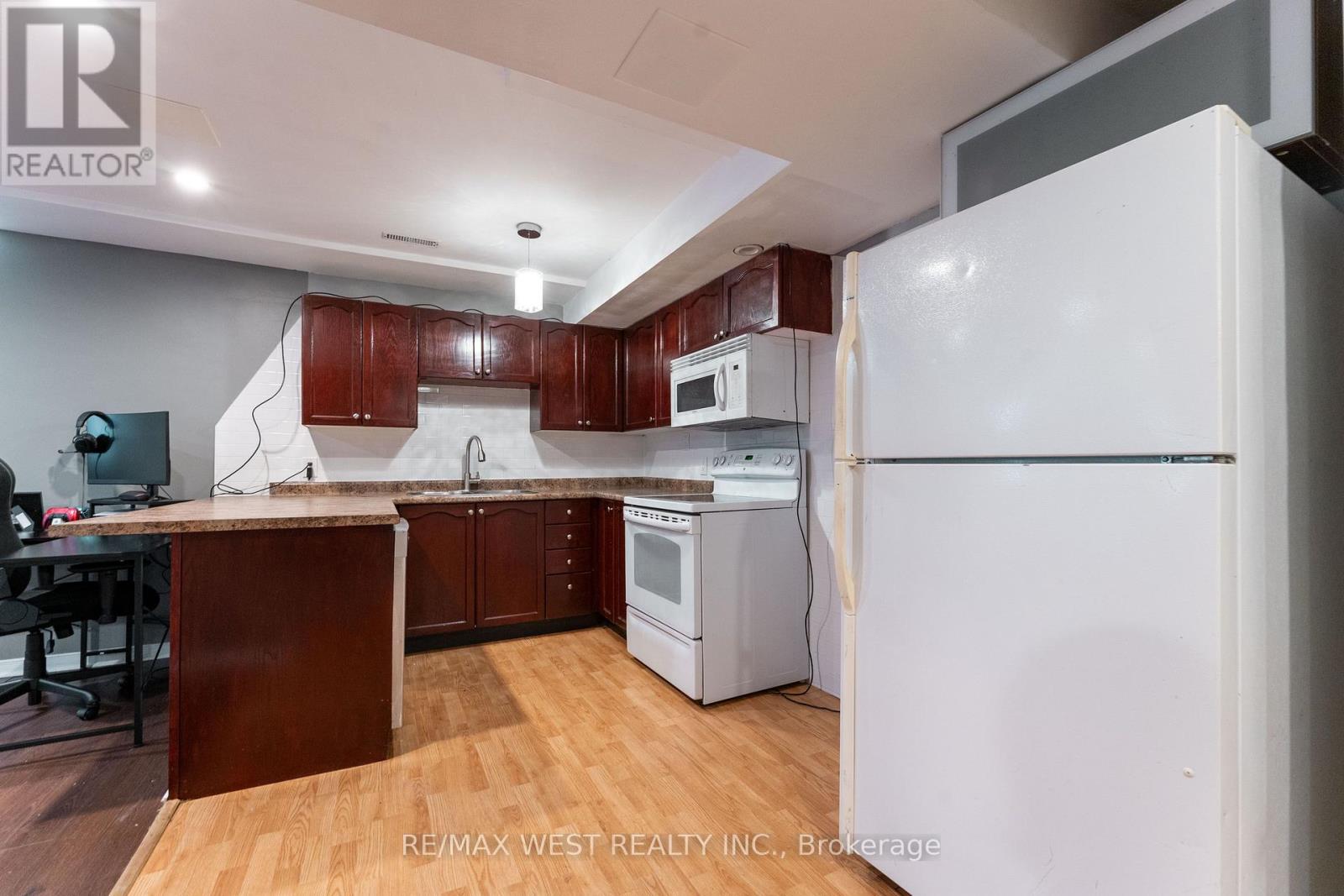 19 Moore Place, Barrie (Letitia Heights), Ontario  L4N 6N6 - Photo 20 - S13873532