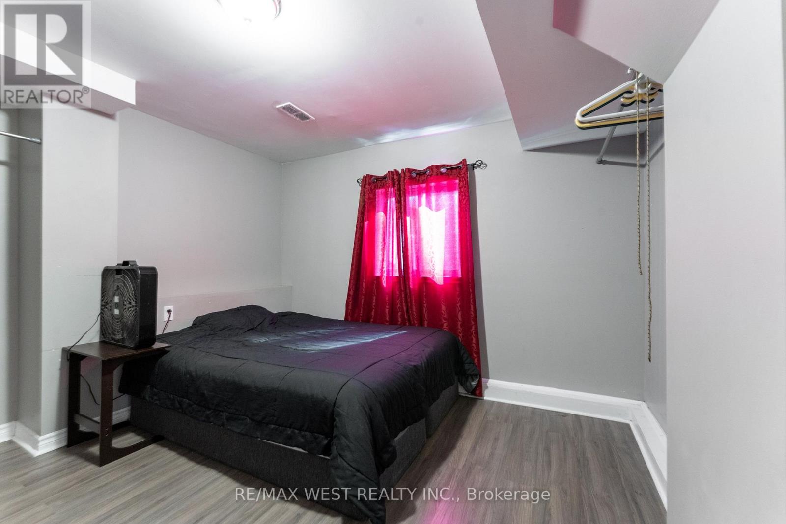 19 Moore Place, Barrie (Letitia Heights), Ontario  L4N 6N6 - Photo 23 - S13873532
