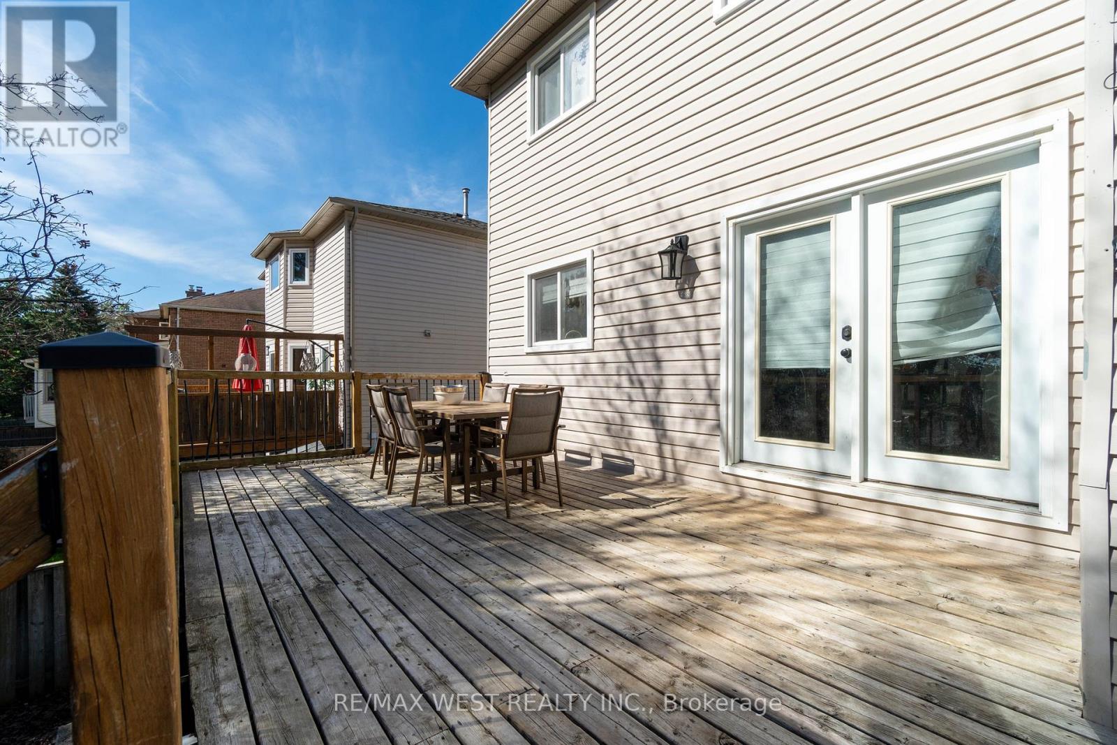 19 Moore Place, Barrie (Letitia Heights), Ontario  L4N 6N6 - Photo 26 - S13873532