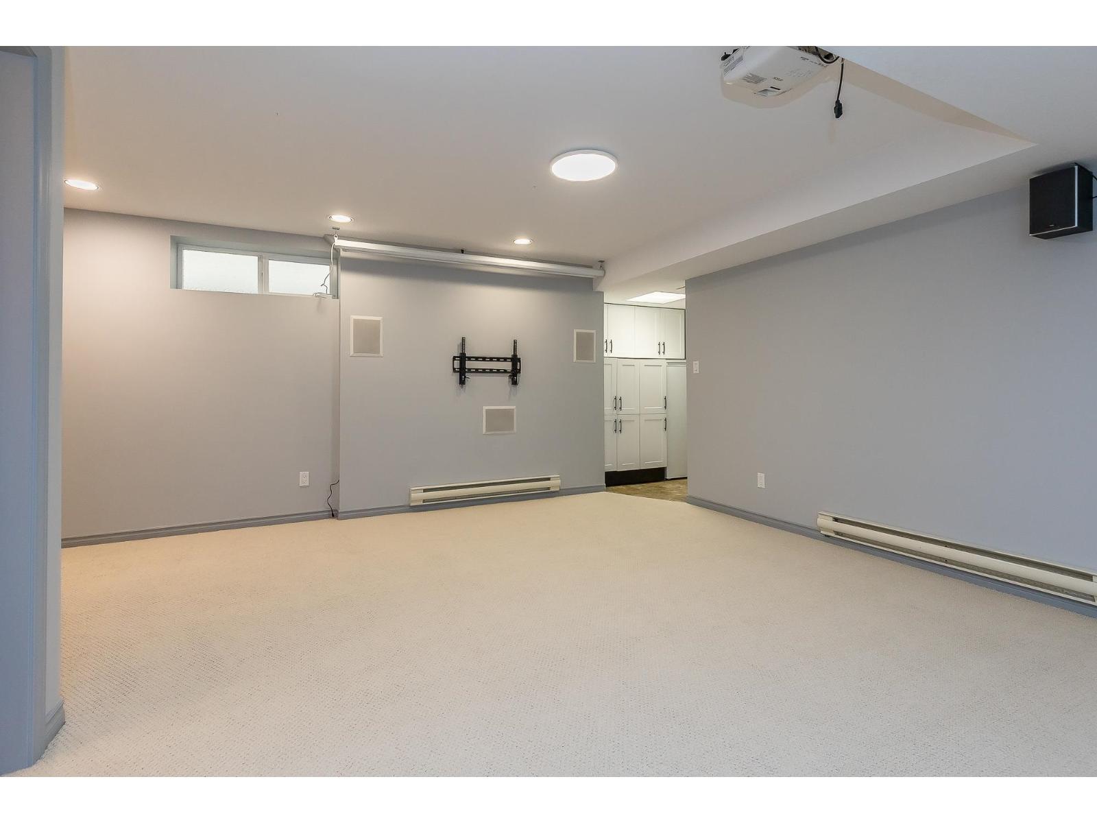 113 33751 7 AVENUE