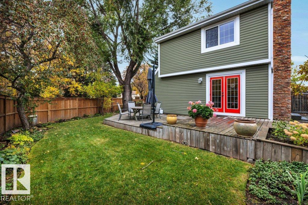 6 Wakefield PL