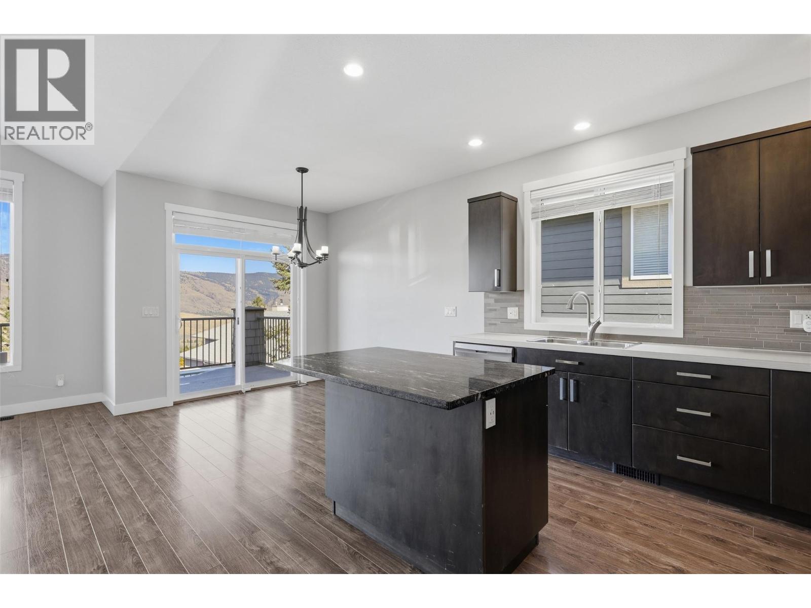 1939 COLDWATER Drive Unit# 106