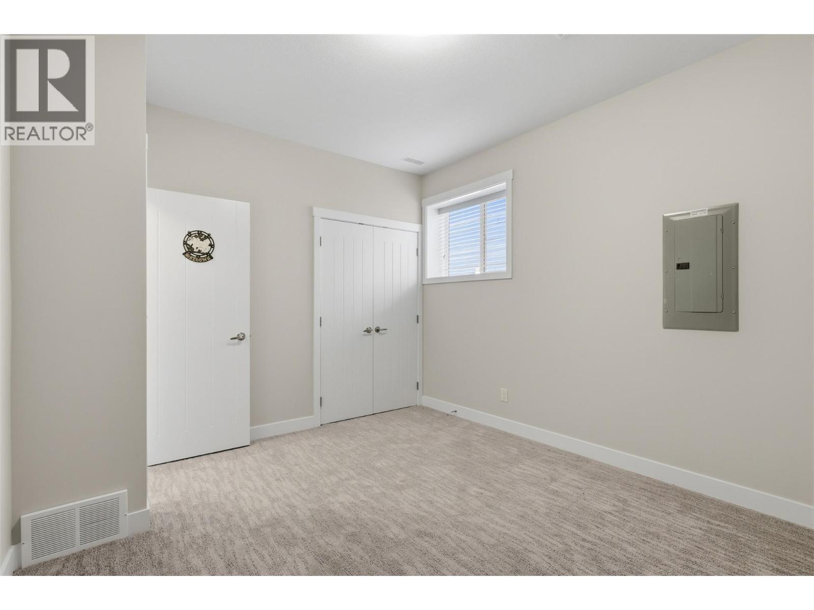 1939 COLDWATER Drive Unit# 106