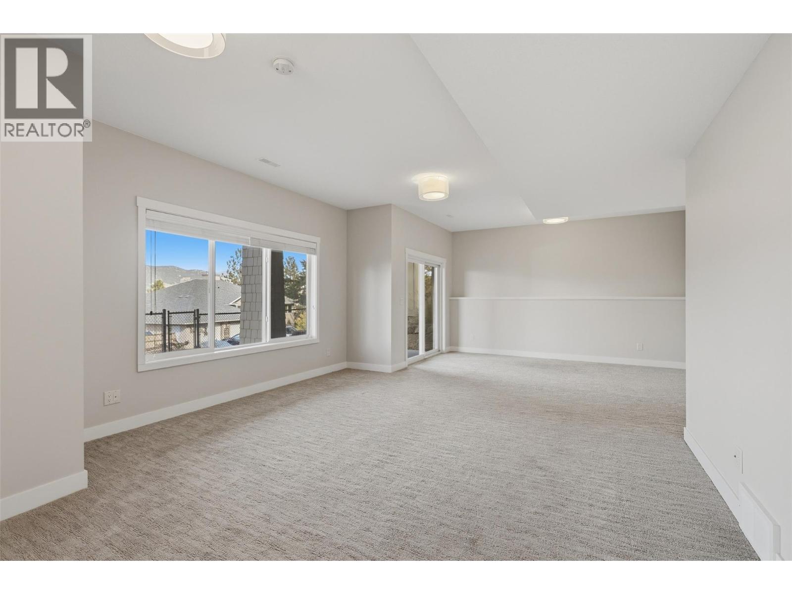 1939 COLDWATER Drive Unit# 106