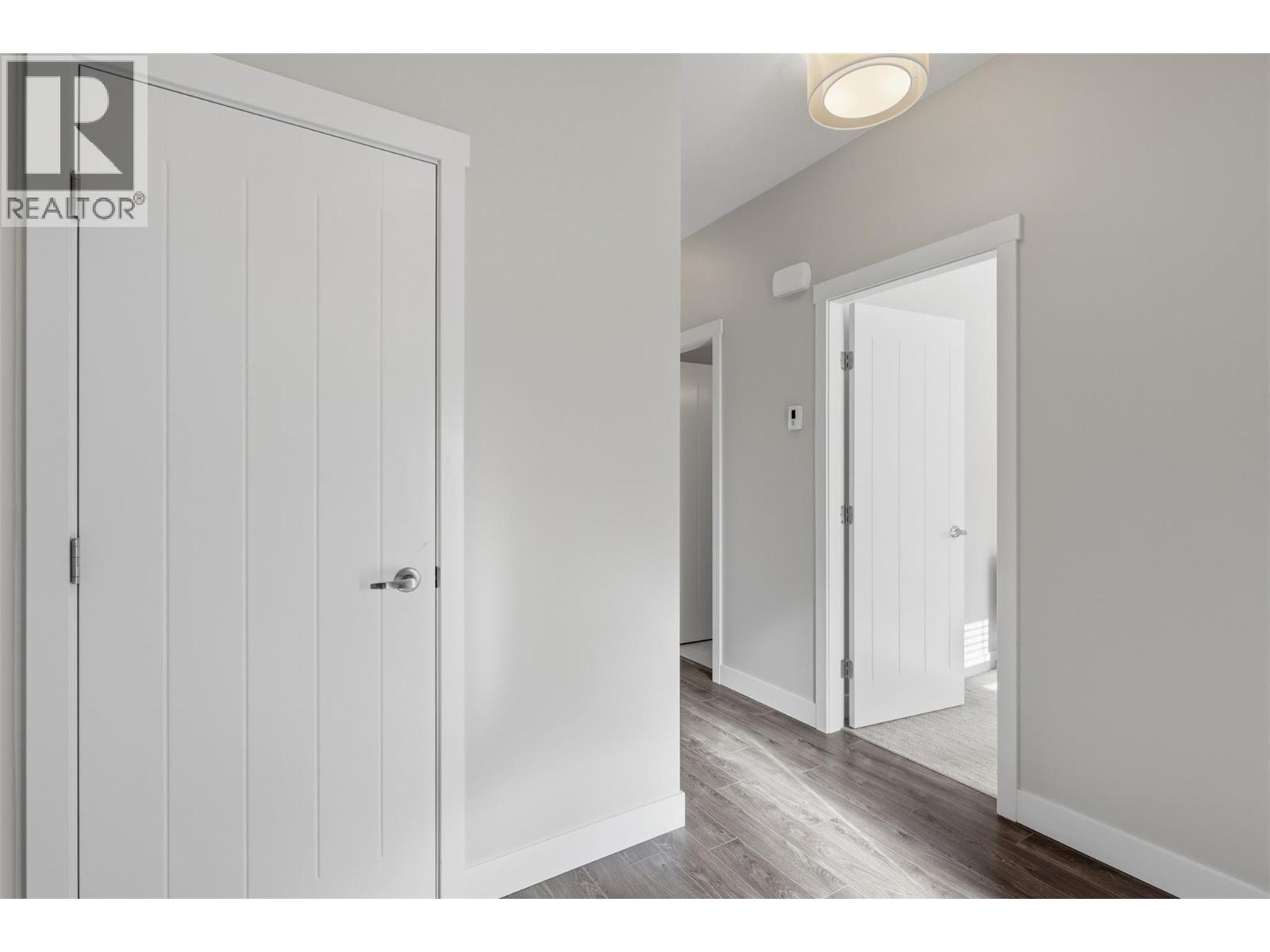 1939 COLDWATER Drive Unit# 106