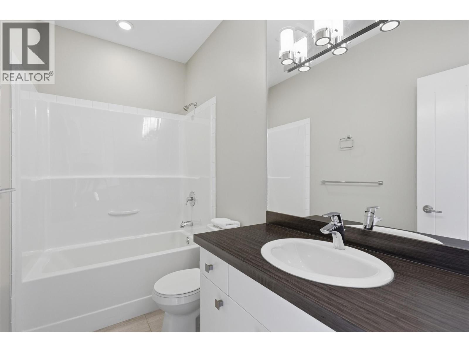 1939 COLDWATER Drive Unit# 106