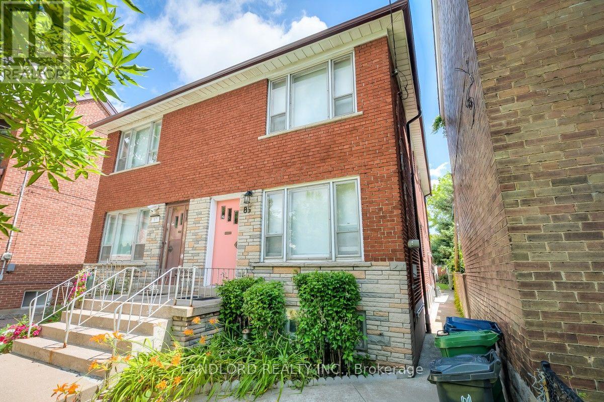 85 Greenlaw Avenue, Toronto, Ontario  M6H 3V8 - Photo 3 - W13873646