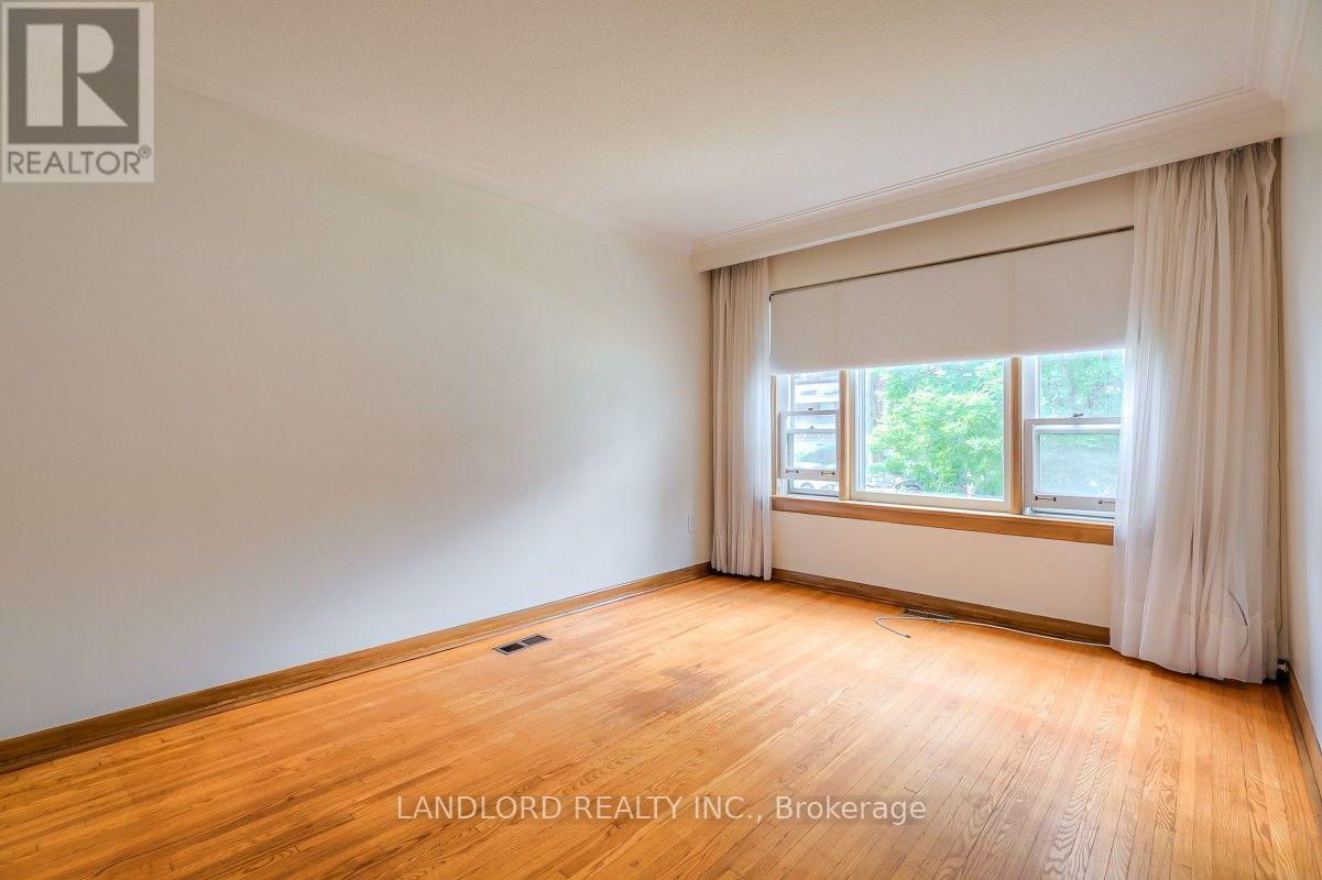 85 Greenlaw Avenue, Toronto, Ontario  M6H 3V8 - Photo 5 - W13873646
