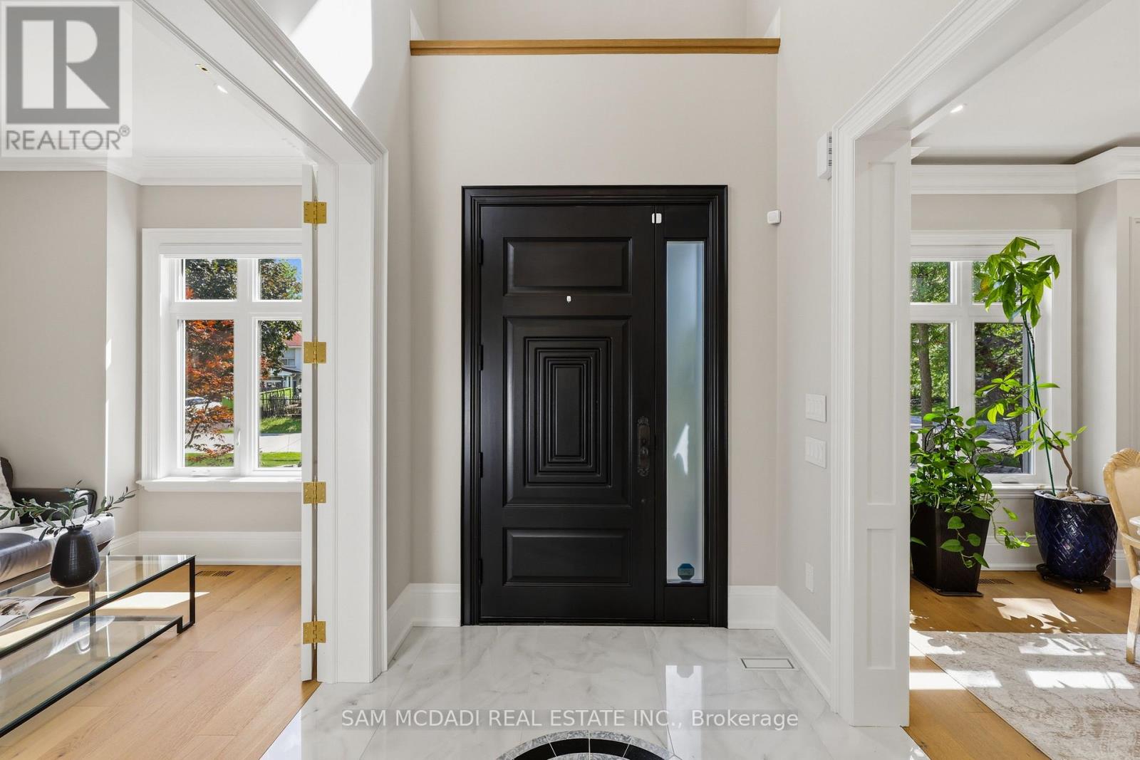 403 Willis Drive, Oakville, Ontario  L6L 4T9 - Photo 4 - W13873660