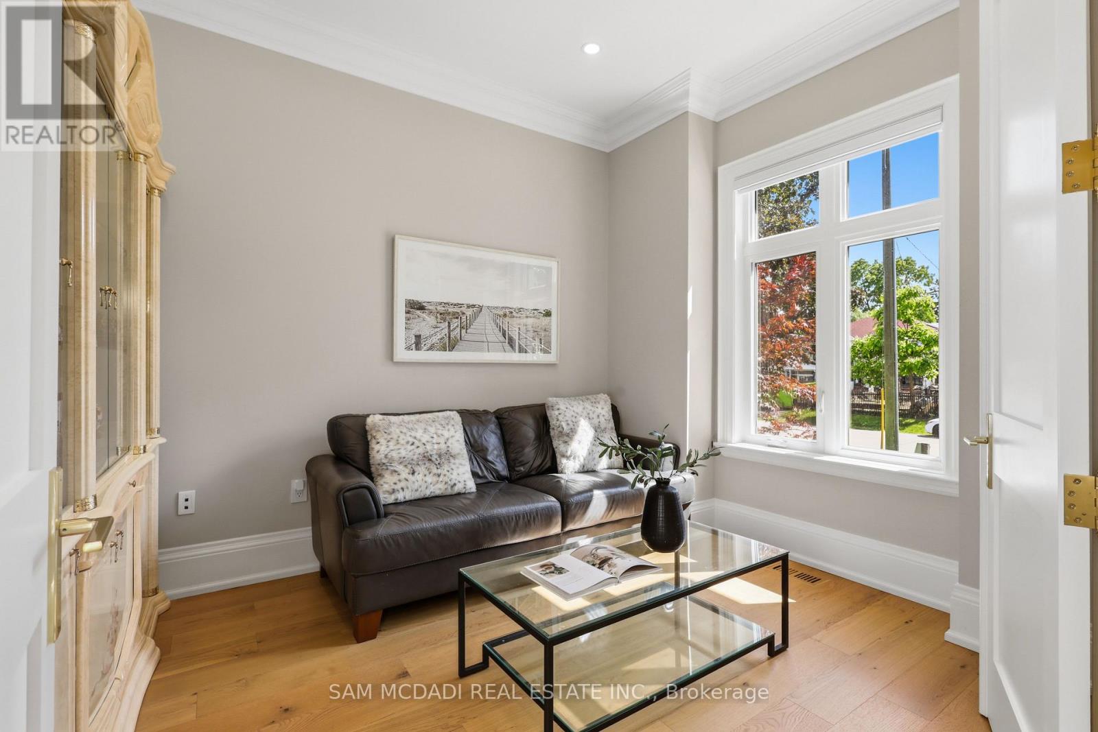 403 Willis Drive, Oakville, Ontario  L6L 4T9 - Photo 5 - W13873660