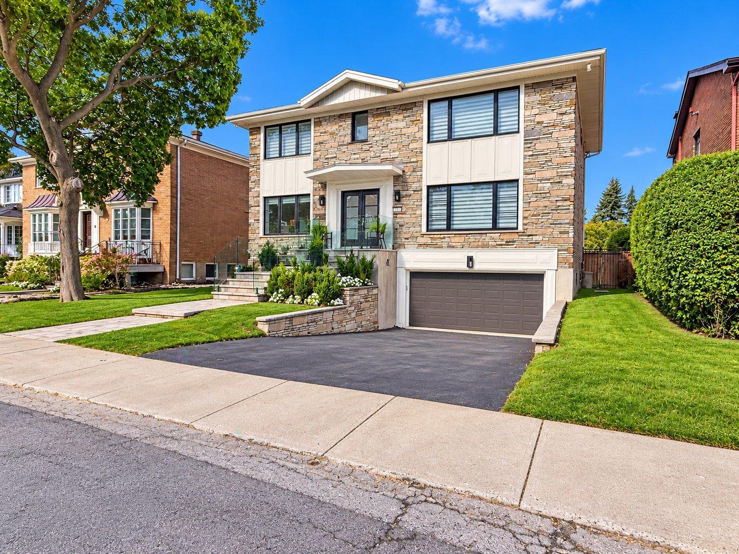 77 Rue Downshire Hampstead Quebec Canada H3X1H4 2