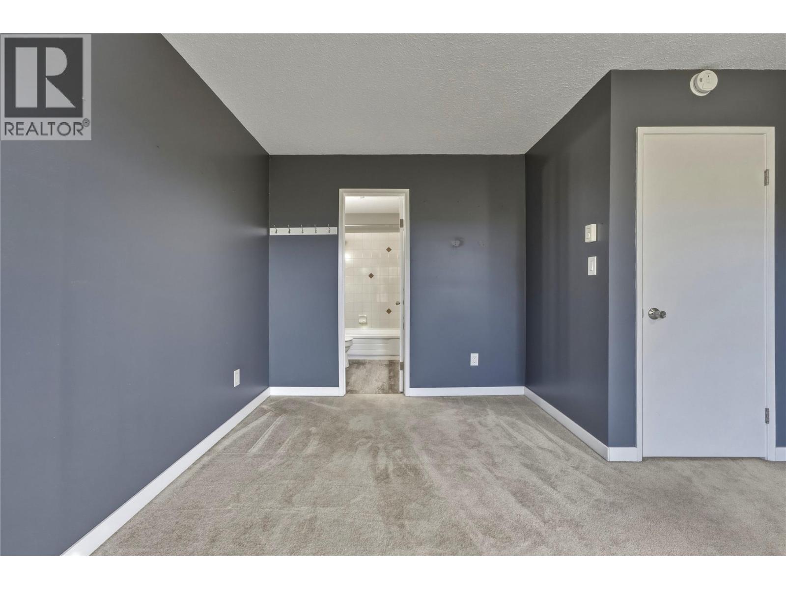 4100 24 Avenue Unit# 103