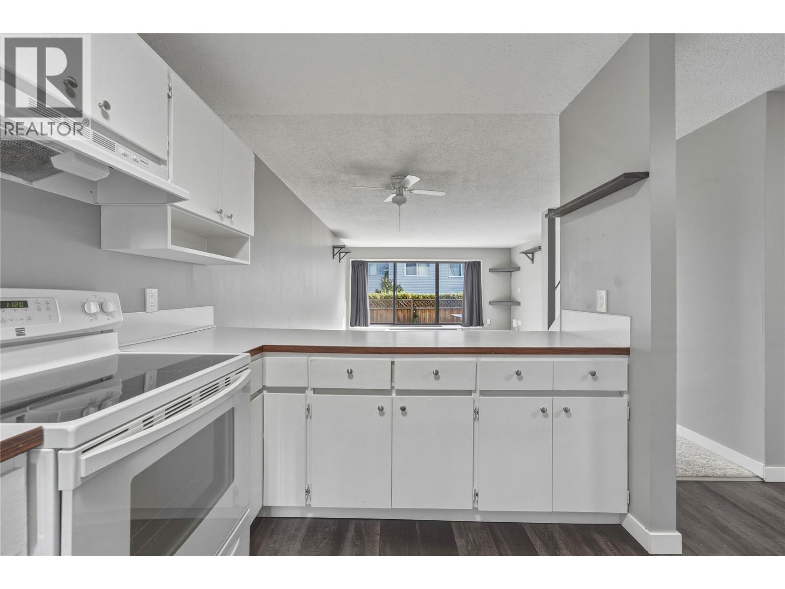 4100 24 Avenue Unit# 103