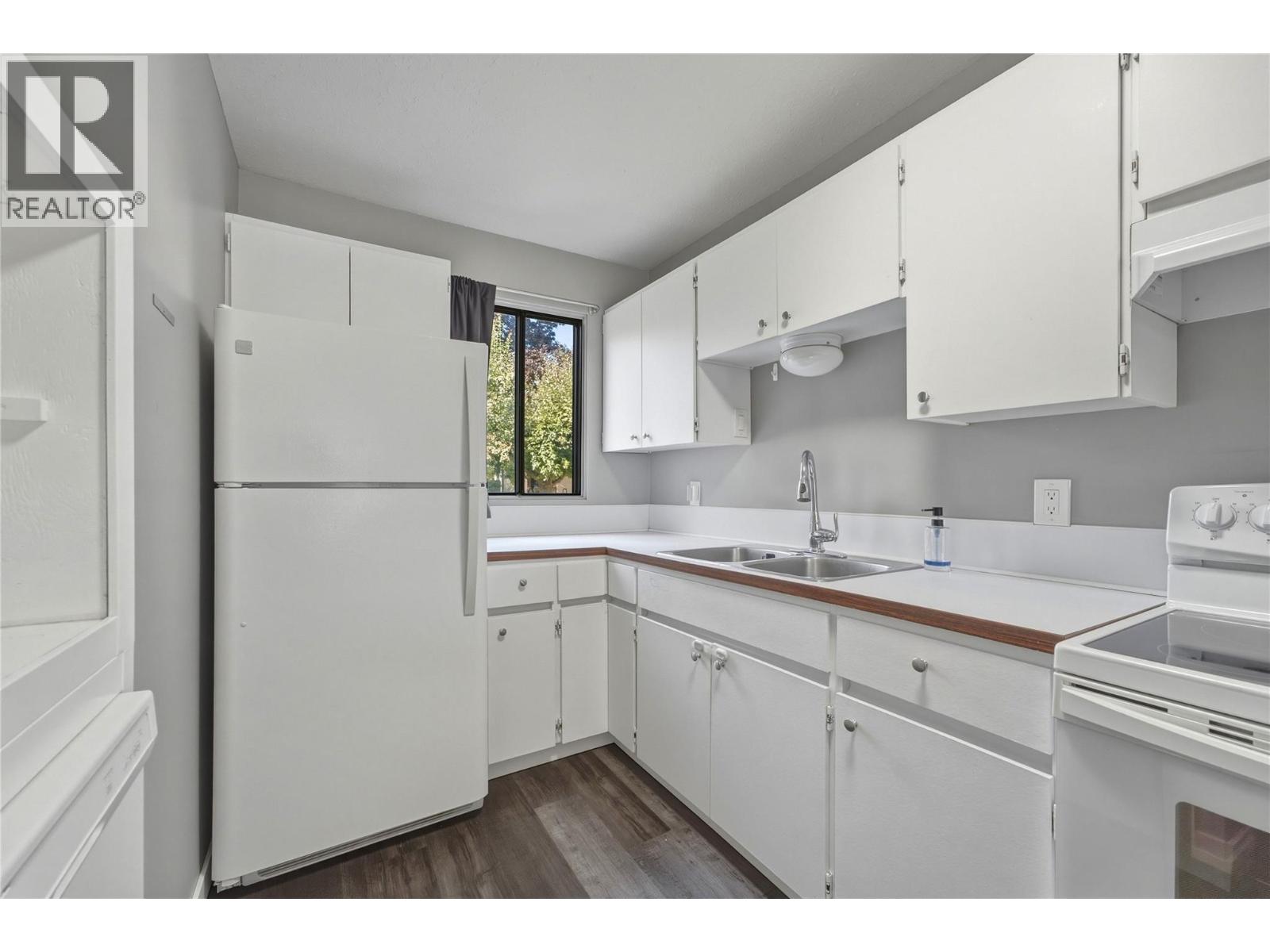 4100 24 Avenue Unit# 103