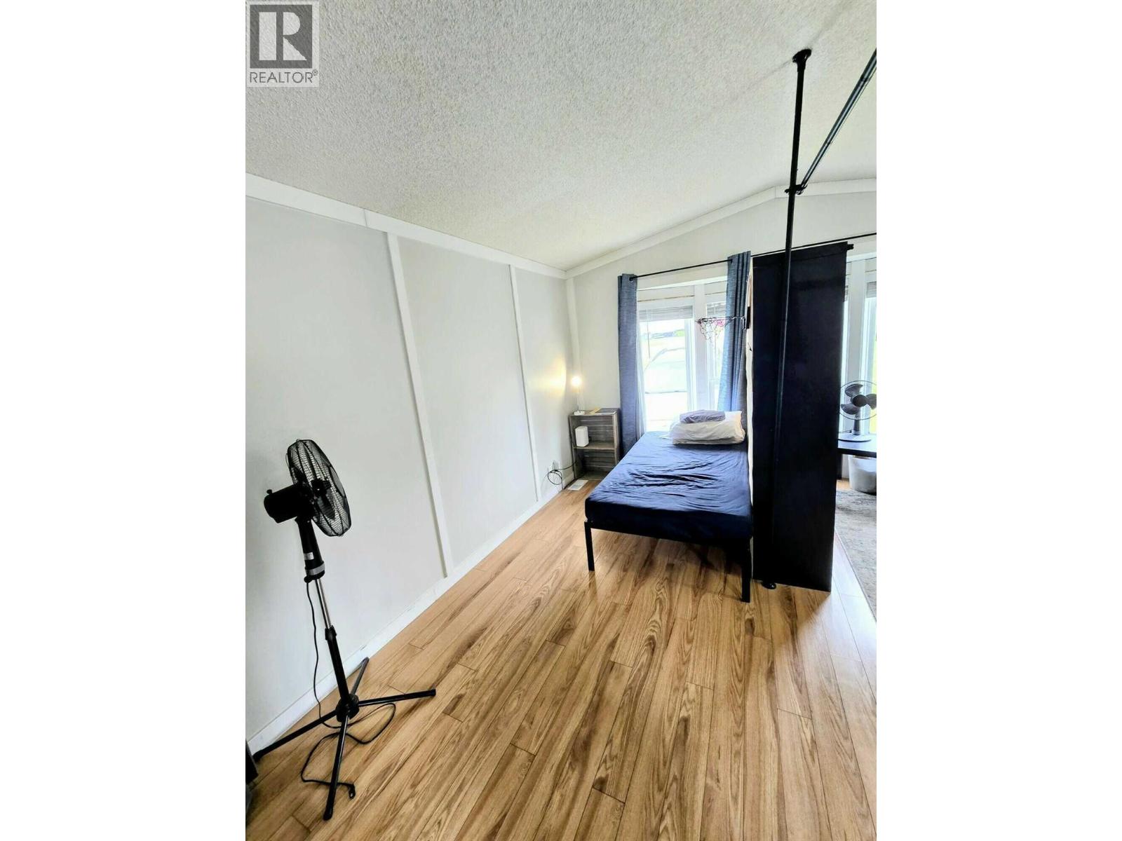 21 Champlain Place