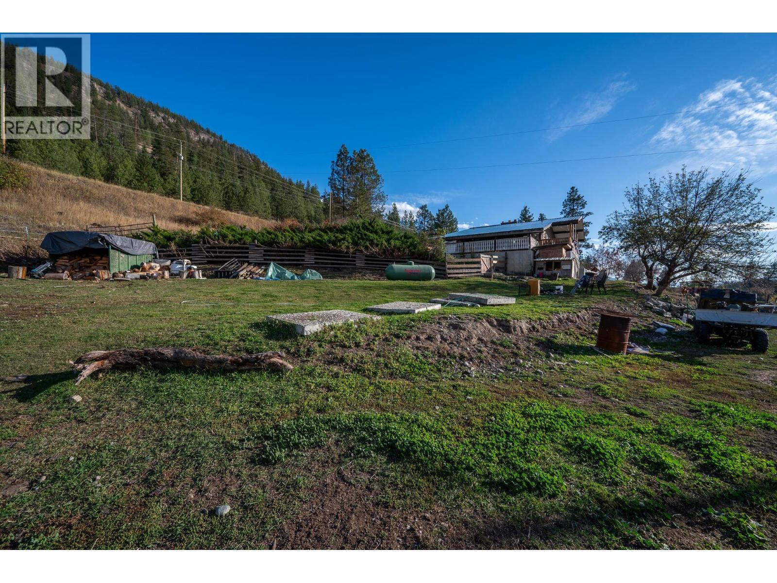 7941 Yellowhead Highway