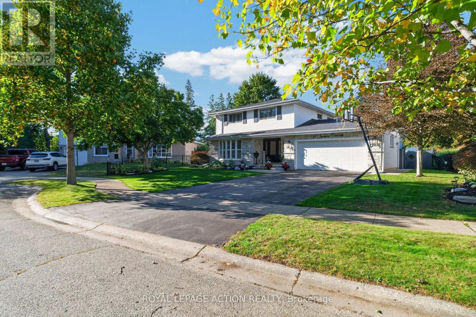 20 Japonica Crescent, Brantford, Ontario  N3R 1N6 - Photo 2 - X13873576