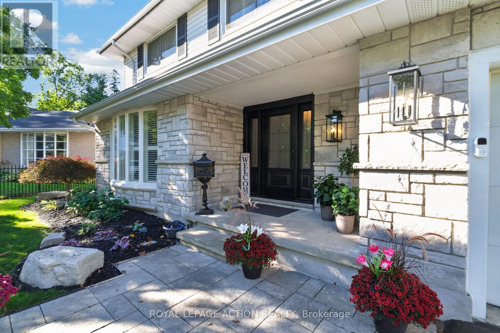 20 Japonica Crescent, Brantford, Ontario  N3R 1N6 - Photo 5 - X13873576