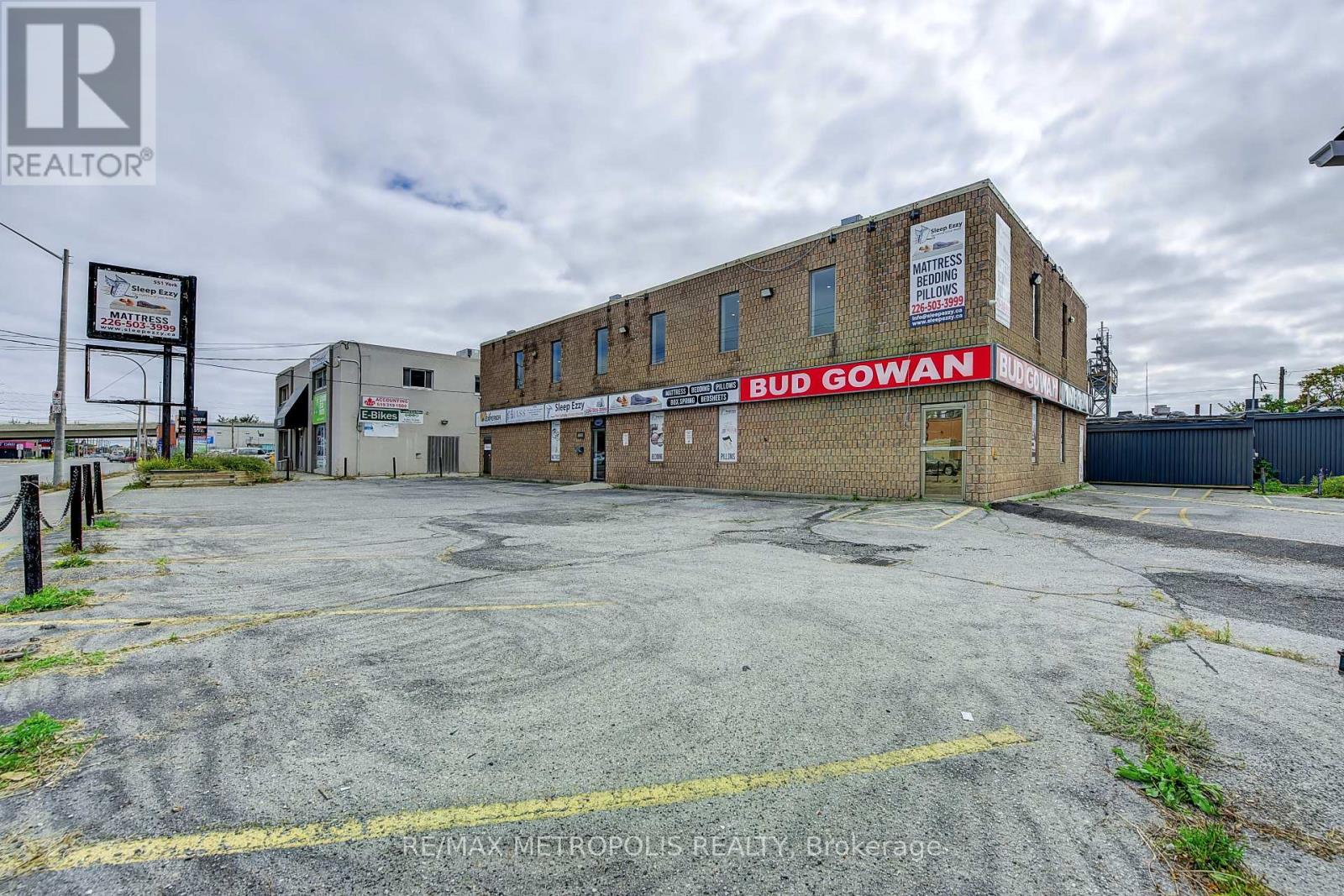 551 YORK STREET, London East, Ontario