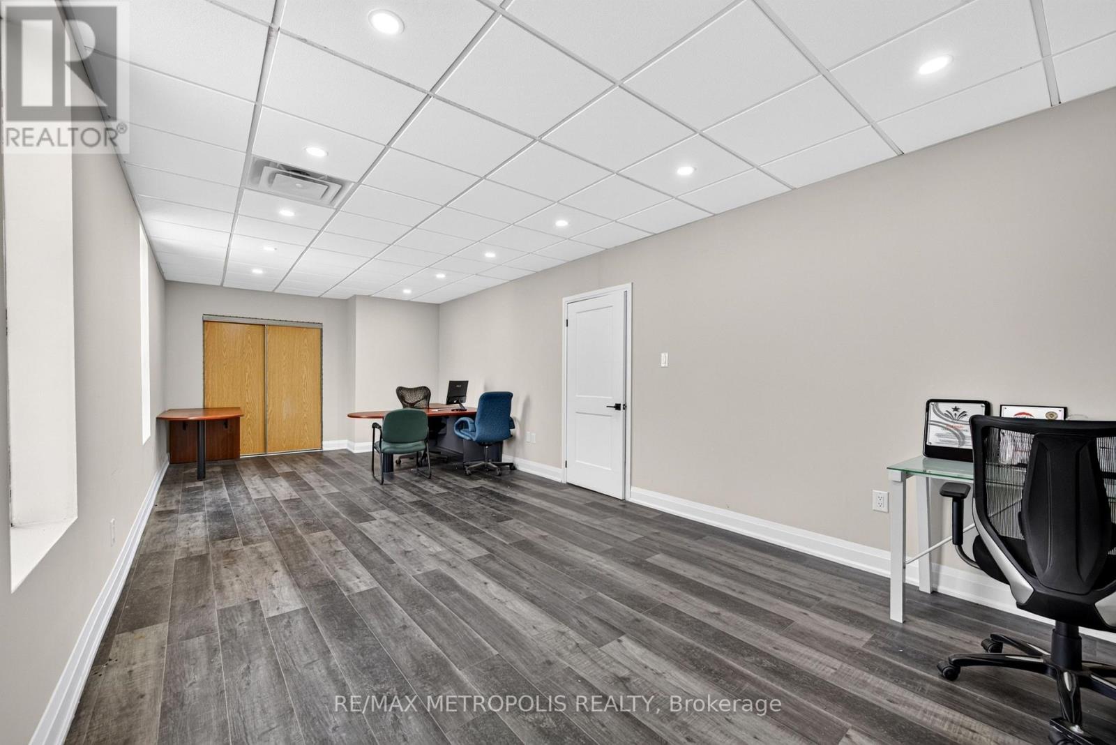 551 York Street, London East, Ontario  N6B 1R6 - Photo 10 - X13873658
