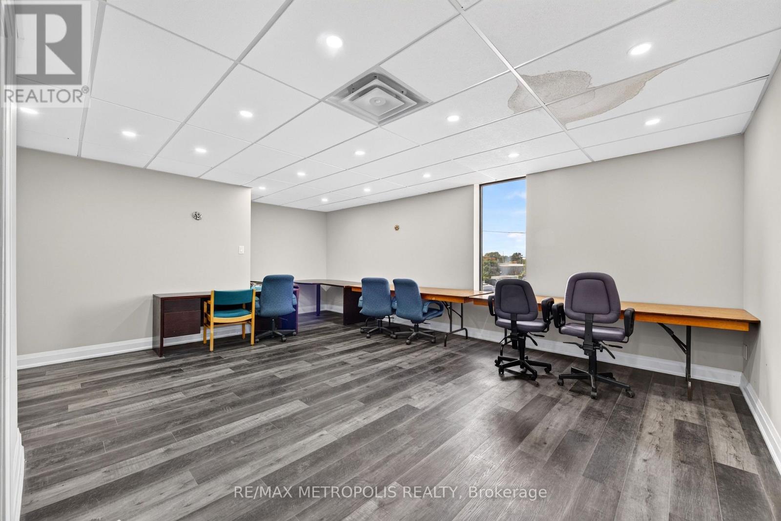 551 York Street, London East, Ontario  N6B 1R6 - Photo 8 - X13873658