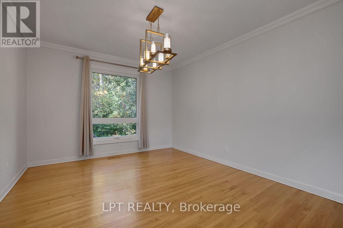 123 Dorothea Drive, Ottawa, Ontario  K1V 7C6 - Photo 10 - X13873056
