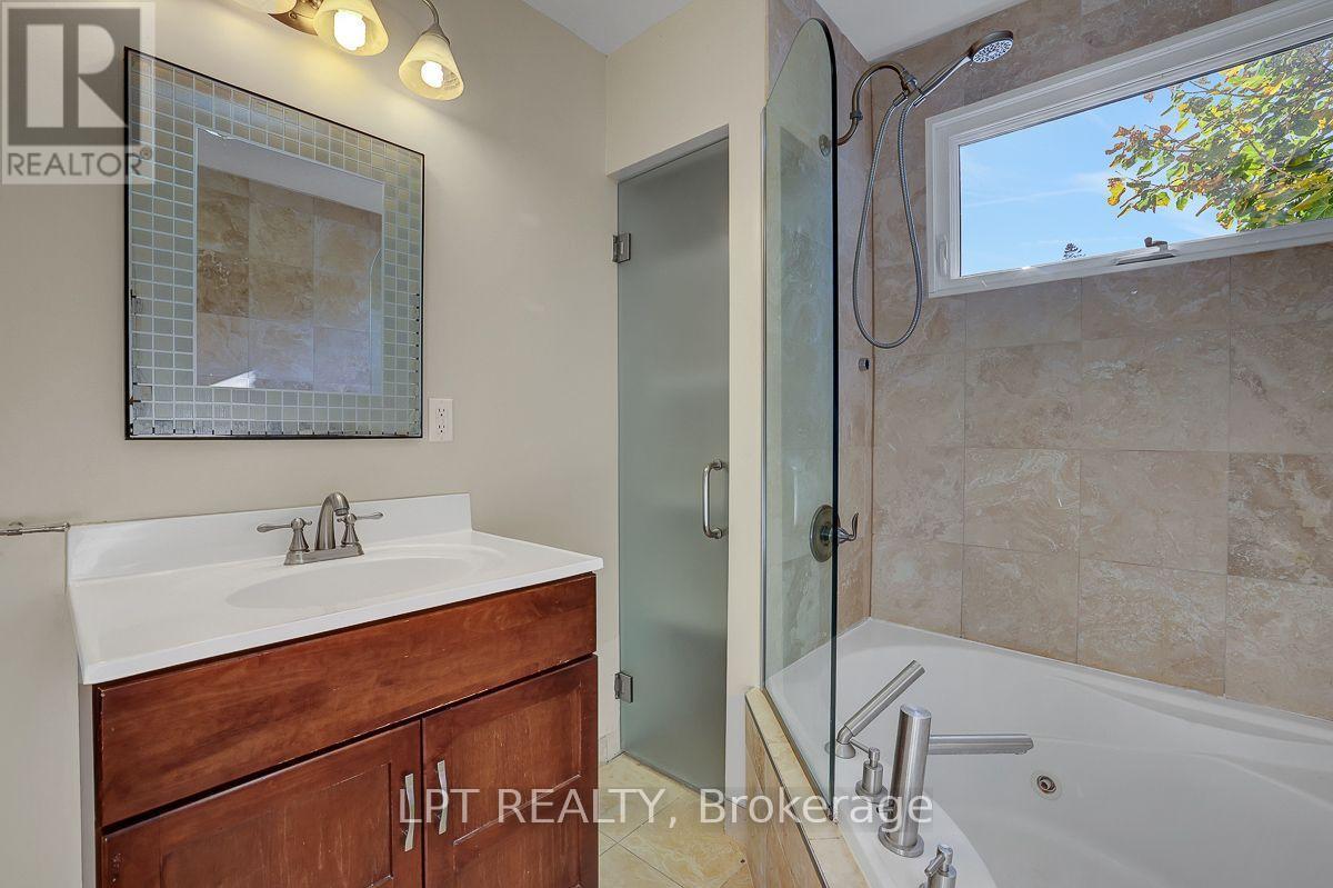 123 Dorothea Drive, Ottawa, Ontario  K1V 7C6 - Photo 32 - X13873056