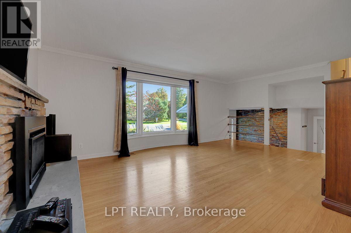 123 Dorothea Drive, Ottawa, Ontario  K1V 7C6 - Photo 8 - X13873056