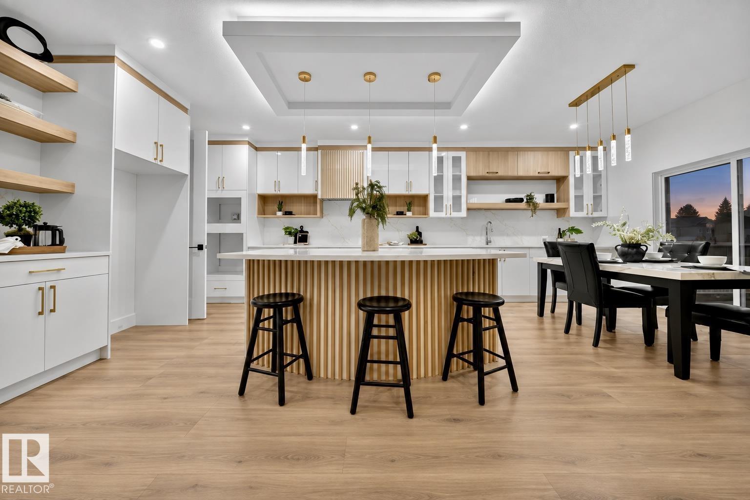 2019 156 AVE NW